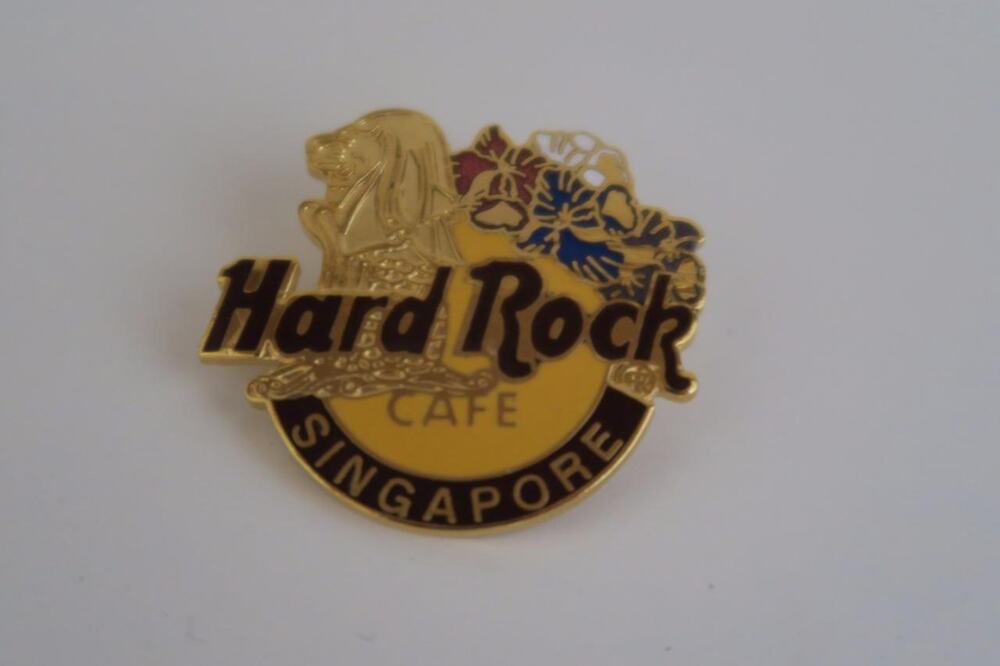 Hard Rock Cafe Singapore Pin Merlion Flowers Collectible -011724
